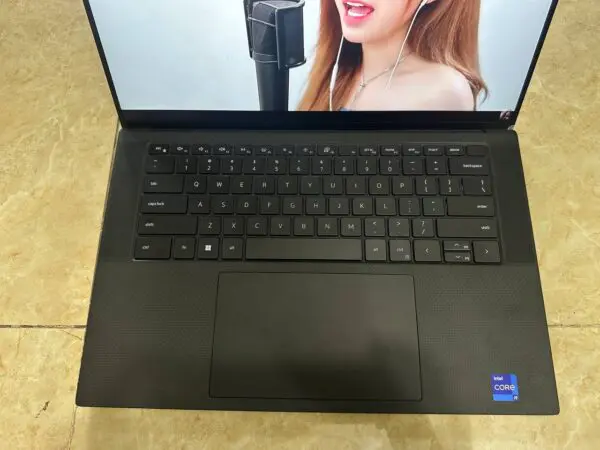 🔥 Dell XPS 15 9520 i9 – 32GB / 1TB / RTX 3050Ti |