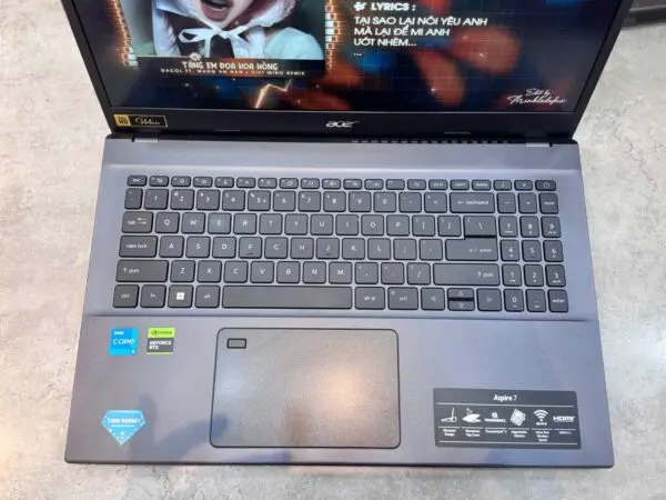 Acer Aspire A715-76G - Ảnh 3