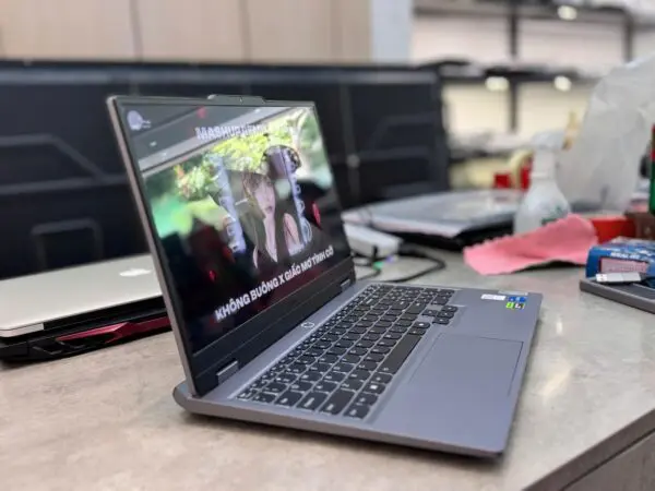 ⚡ Laptop Lenovo LOQ 15IX9 i5 13450HX RTX 3050 🎮