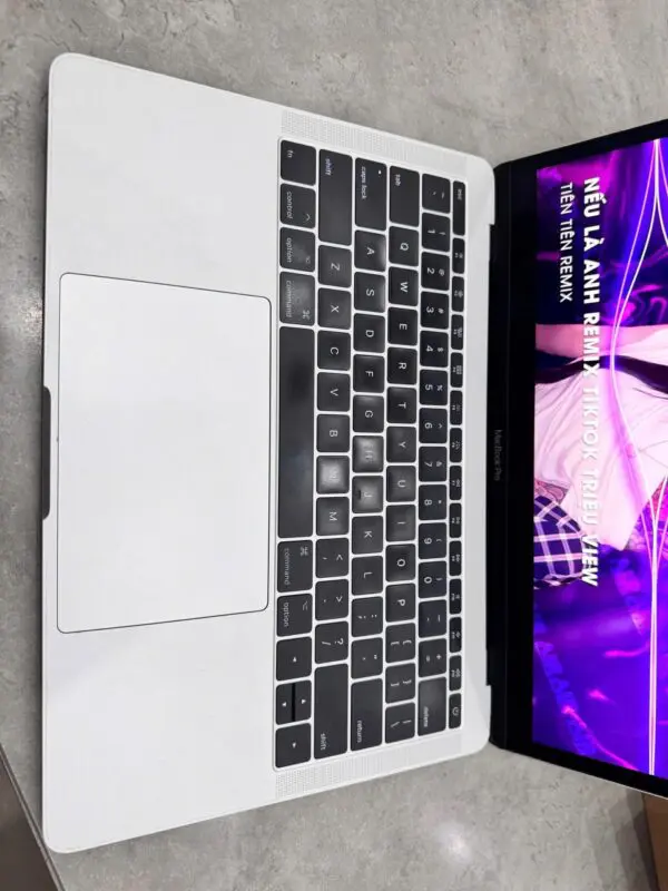 💻 Mua MacBook Pro 2017 Cũ Giá 7.9 Triệu – Uy Tín TP.HCM