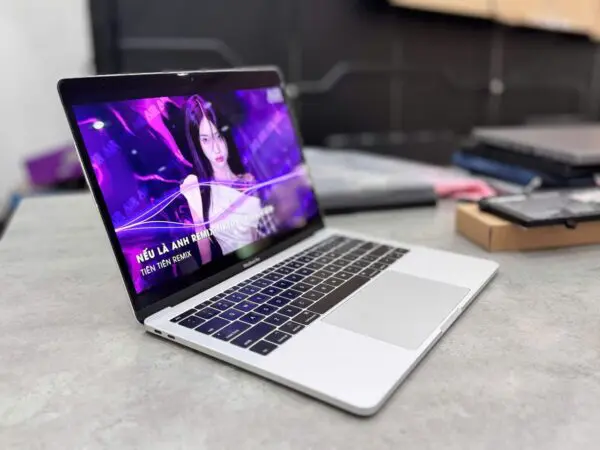 💻 Mua MacBook Pro 2017 Cũ Giá 7.9 Triệu – Uy Tín TP.HCM