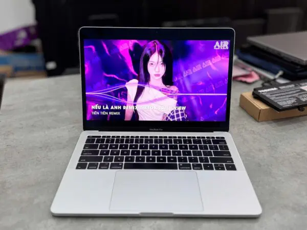 💻 Mua MacBook Pro 2017 Cũ Giá 7.9 Triệu – Uy Tín TP.HCM