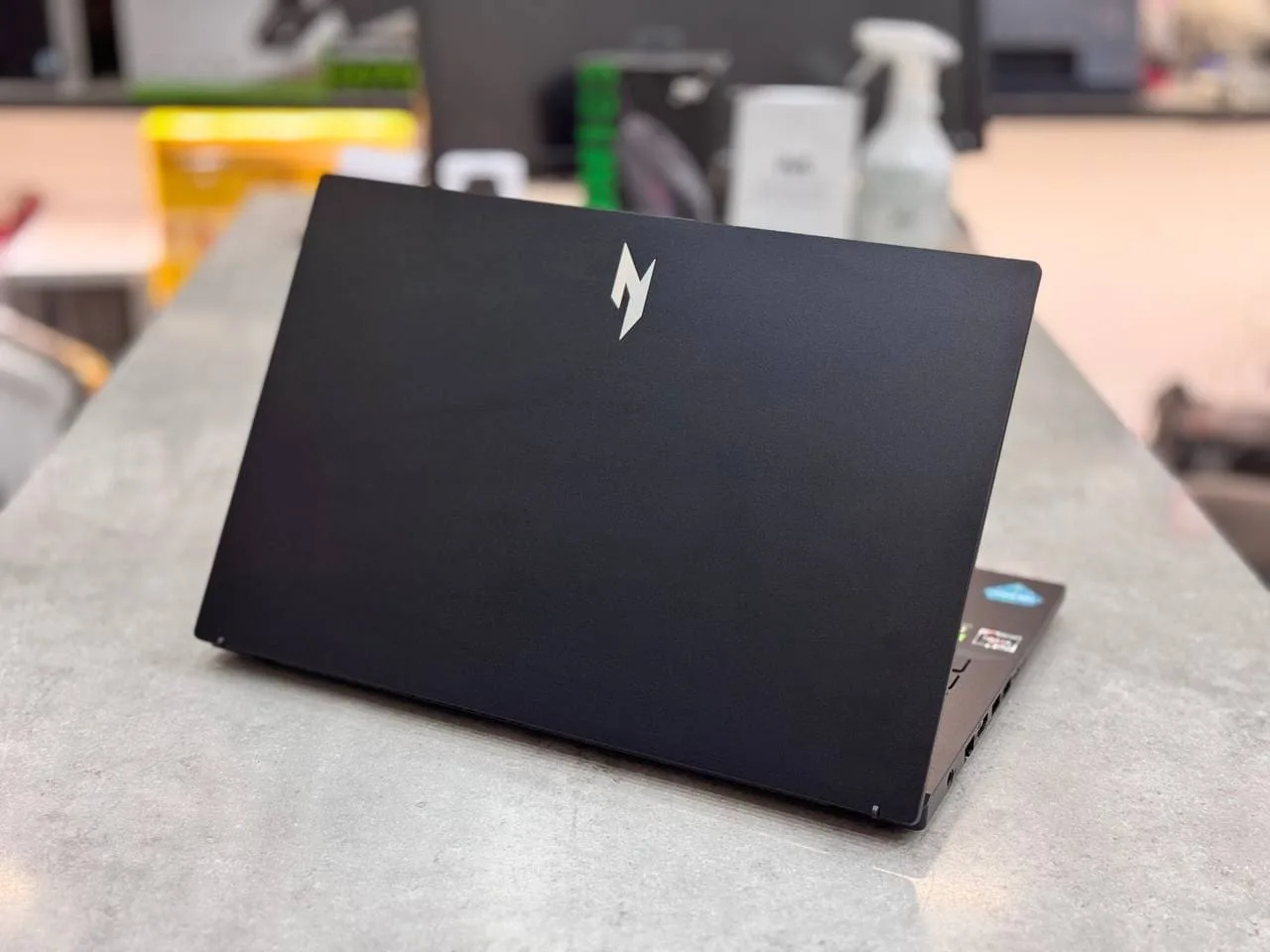 Acer Nitro V15 Ryzen 5 6600H Rtx 2050 6 Acer Nitro V15 Ryzen 5 6600H Rtx 2050 - Ảnh 6
