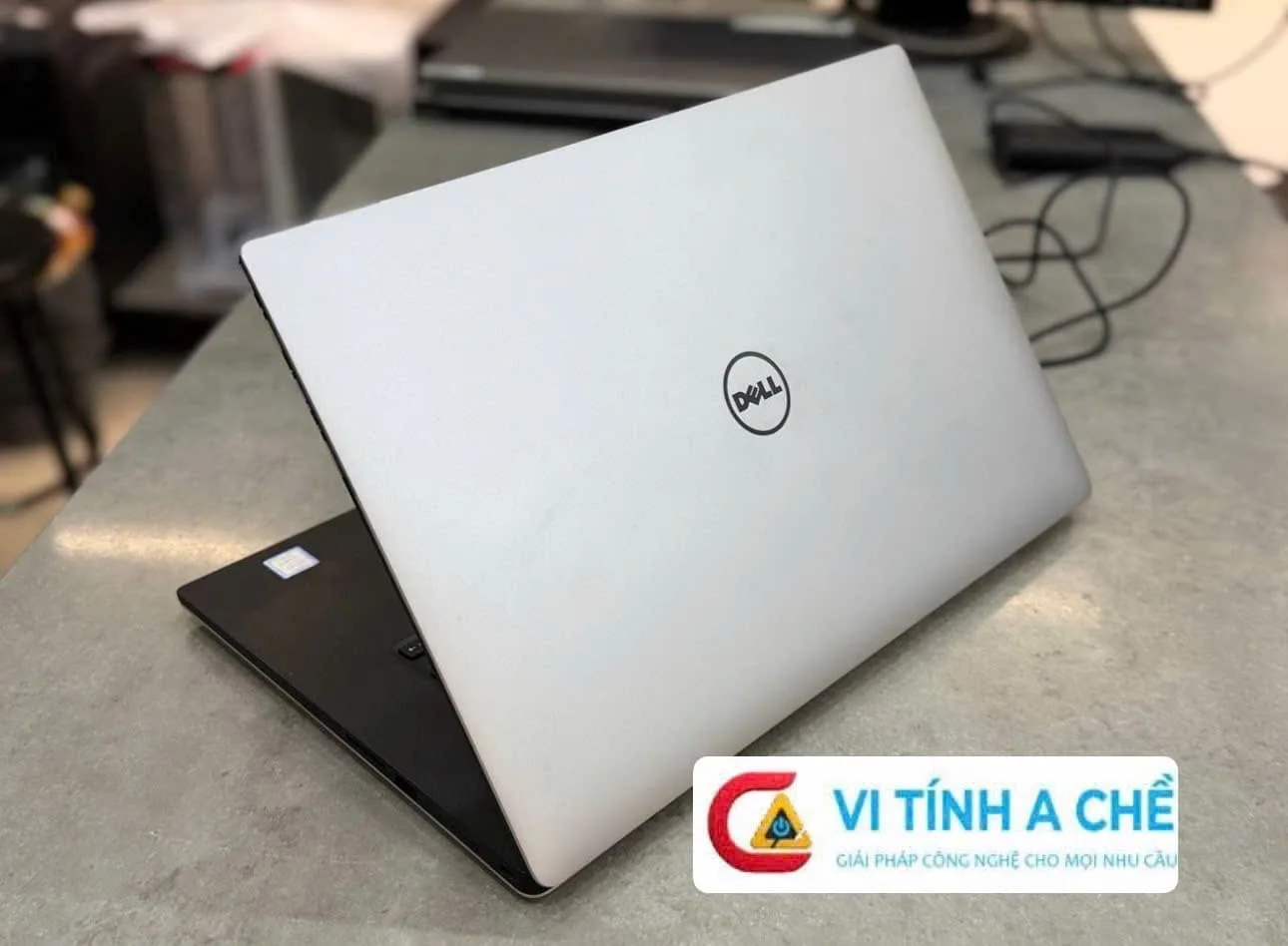Dell Precision 5520 I7-7820Hq 2 Laptop Dell Precision 5520 I7-7820Hq – Vi Tính A Chề
