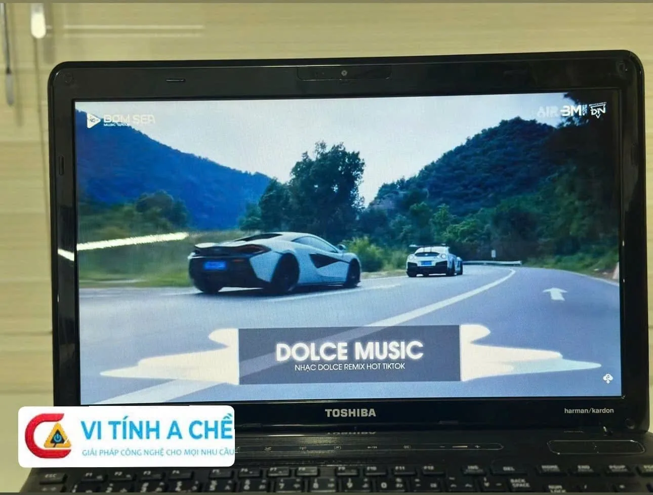 Toshiba T551 I3-2310M 8 Toshiba T551 I3-2310M - Ảnh 8