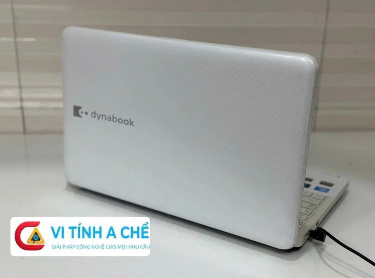 Toshiba T552 – Celeron B830 3 Toshiba T552 – Celeron B830 - Ảnh 3