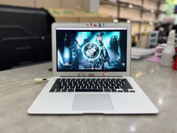 Laptop MacBook Air 2015 i7 – RAM 8GB SSD 256GB