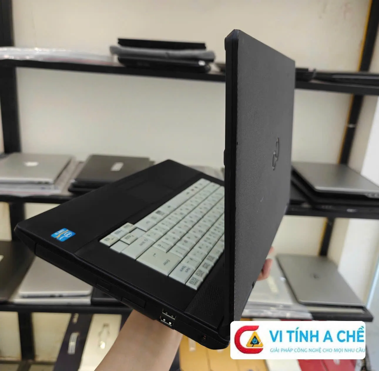 Fujitsu A572 – I5-3320M