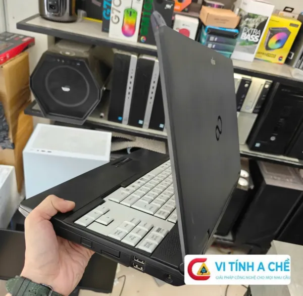 Fujitsu Lifebook A561 – i3-2350M | RAM 8GB | SSD 128GB