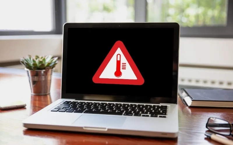 Khi Nào Nên Vệ Sinh Laptop Định Kỳ? Lợi Ích Khi Vệ Sinh Đúng Thời Điểm