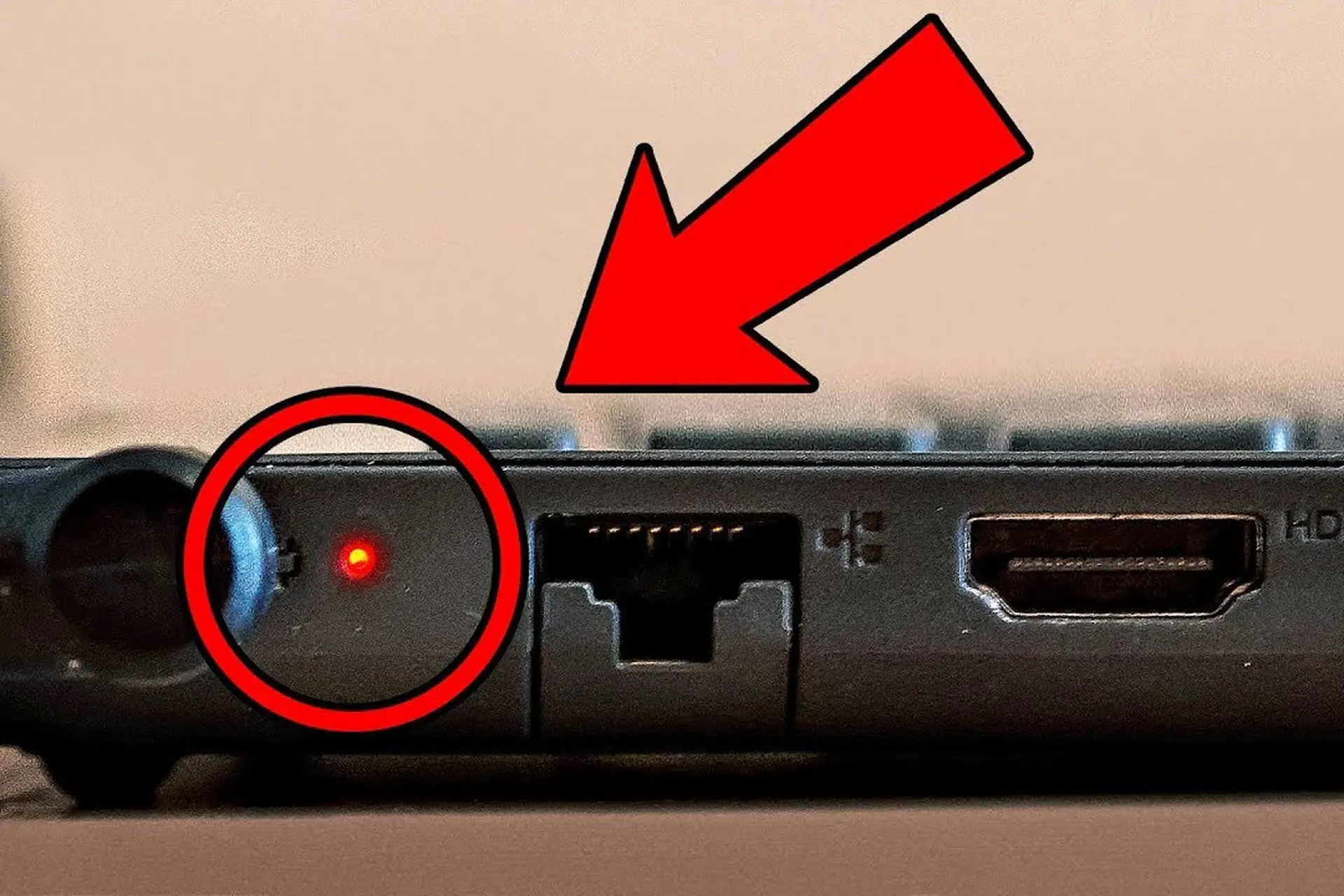 Laptop Bật Lên Vài Giây Rồi Tắt Là Lỗi Gì? Biểu Hiện Chuẩn Đoán Lỗi