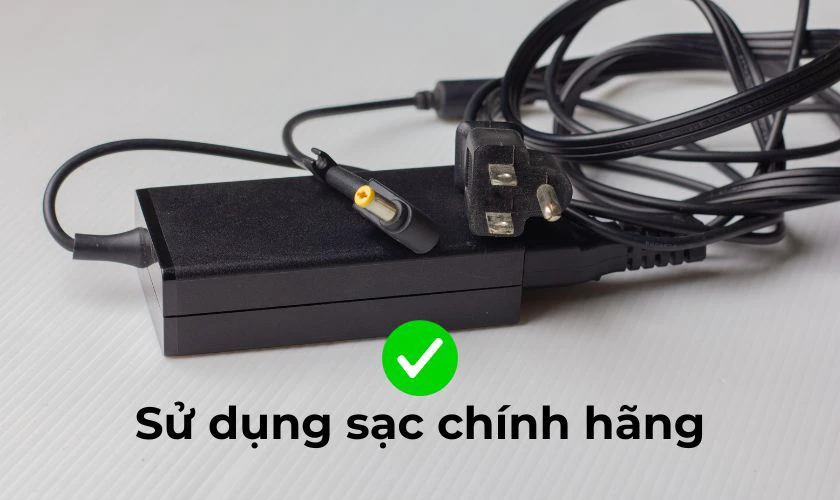 Sạc Laptop Chính Hãng 