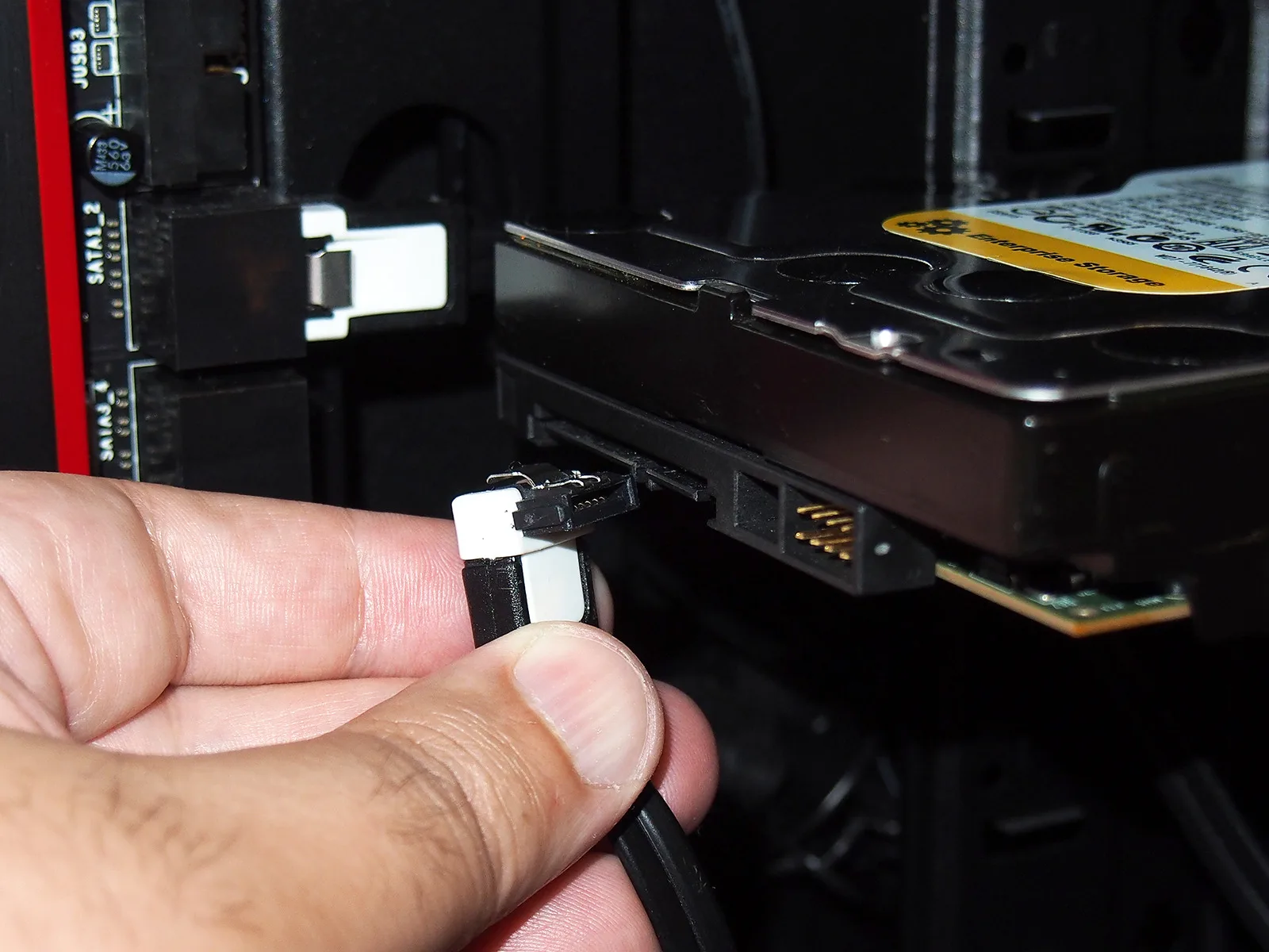 Ổ Cứng Lỗi Gây Treo Hệ Thống: Phân Tích Nguyên Nhân Và 3 Cách Khắc Phục Hiệu Quả