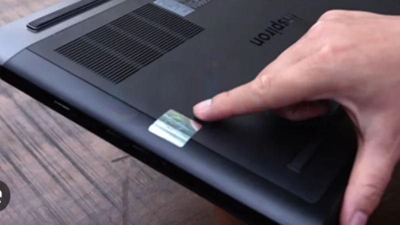 8 Rủi Ro Khi Tự Vệ Sinh Laptop Tại Nhà