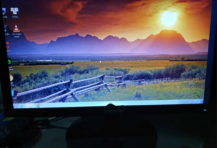 Màn Hình Laptop Hiển Thị Lệch Khung Là Lỗi Gì?