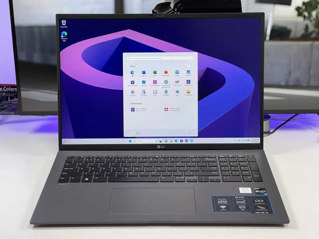 Thay Pin Laptop Tân Bình Hết Bao Nhiêu Tiền? 6 Dấu Hiệu Phải Thay Lập Tức