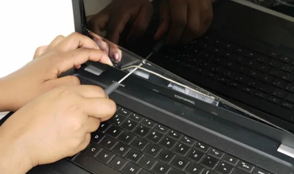Laptop Không Lên Màn Hình