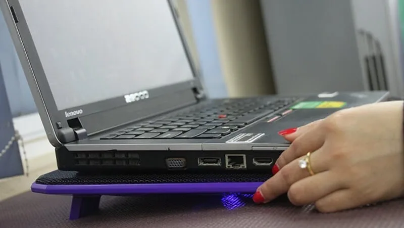 Quạt Laptop Kêu To