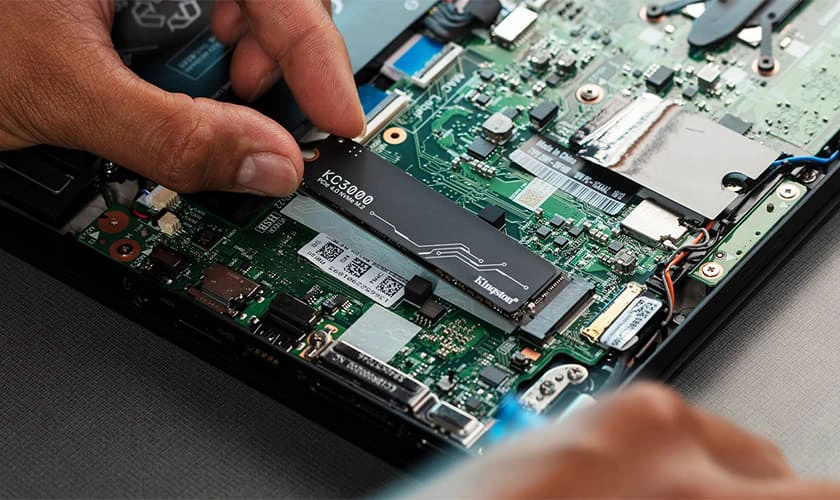 Laptop Windows 11 Chậm