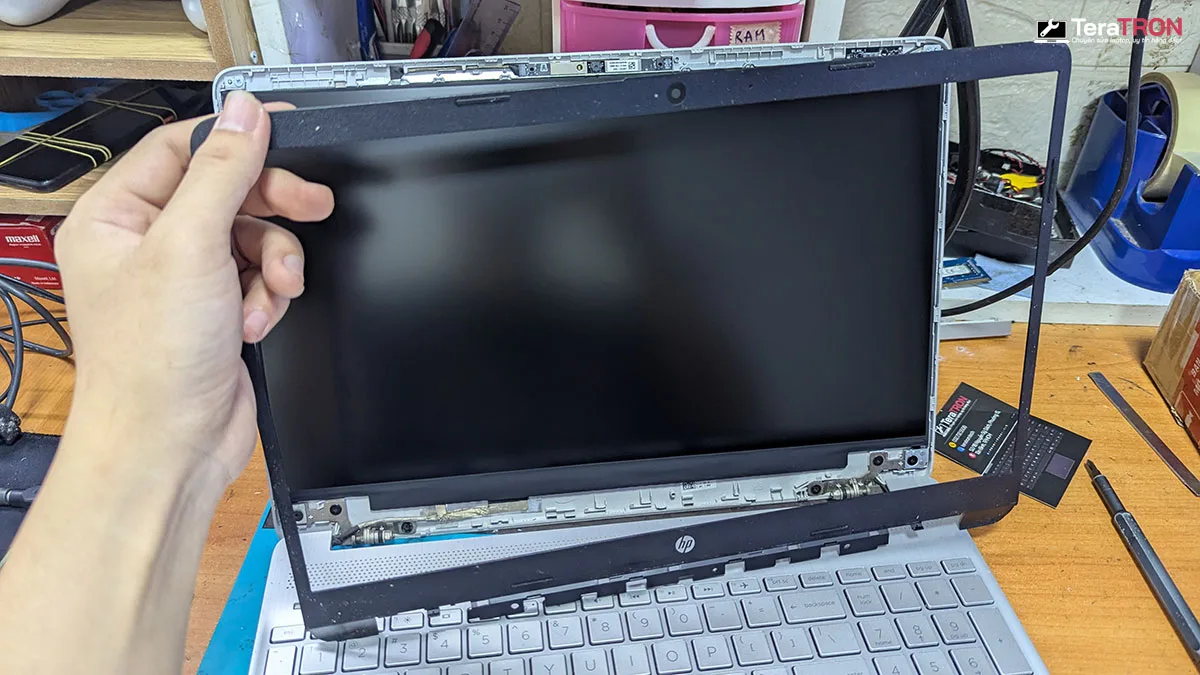 Thay Màn Hình Laptop Lấy Liền Chỉ 30 Phút - Báo Giá Nhanh 17 Thay Màn Hình Laptop